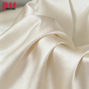 Tela Satén <span class=keywords><strong>de</strong></span> Primera Calidad con Hermoso Brillo, Aspecto Elegante, 100% Poliéster, para Vestidos <span class=keywords><strong>de</strong></span> Novia, Trajes <span class=keywords><strong>de</strong></span> Noche y Ropa <span class=keywords><strong>de</strong></span> Diseñador - Product Image 3