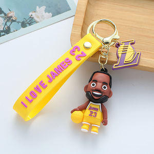 Porte-clés promotionnel 3D Kawaii mignon en PVC avec figurine de star de basket-ball et motif de dessin animé imprimé UV en caoutchouc pour voiture - Product Image 3