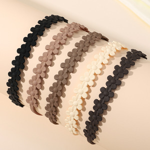 Diadema Antideslizante Esmerilada para Lavado Facial con Flor Tridimensional, Novedad 2025 - Product Image 2