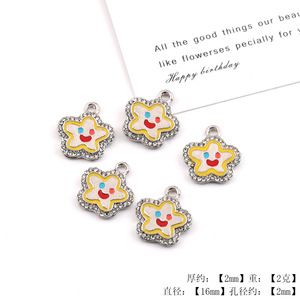 Bonito Colgante de Aleación de Zinc con Diseño de Dibujos Animados y Engaste de Diamantes de Imitación para Dijes de Estrella, Accesorio de Joyería DIY, Regalo Unisex - Product Image 3