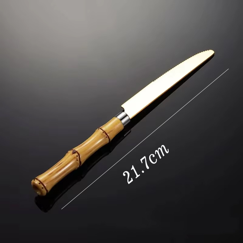 Cuchillo de mesa dorado