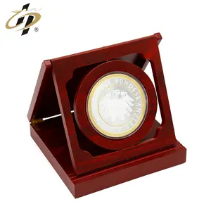 Fabrik billig benutzer definierte Logo Gold Silber Metall Souvenir Münze mit Holz Display Box