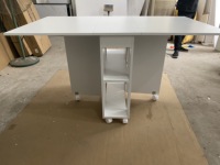 Table à manger pliante et ensemble de 4 chaises pliantes Table à manger extensible pouvant contenir 4 chaises avec support de rangement-blanc