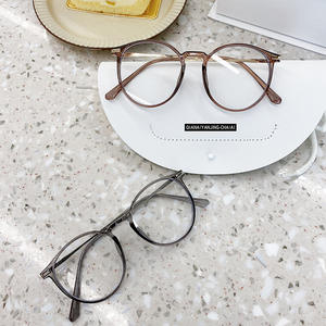 Lunettes Qianai à monture ronde Tr90, monture complète, anti-lumière bleue, pour femmes, forme ovale, verres en acrylique T5 6091 - Product Image 3