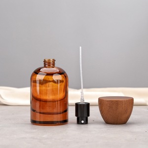 Flacon cosmétique vide en verre brun de 30 ml et 50 ml avec bouchon à vis et capuchon en bois, <span class=keywords><strong>pour</strong></span> <span class=keywords><strong>parfum</strong></span> et vaporisateur - Product Image 6