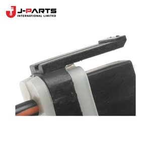 Terminal de câblage alternateur pour Toyota Hilux LN106 1988-1997 Référence OE 27036-54250 2703654250 - Product Image 2