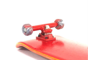 Mini patinetas de dedo profesionales personalizadas al por mayor, de madera de arce canadiense, fundición por gravedad, cóncavas profundas, 98x32mm, superficie brillante - Product Image 5