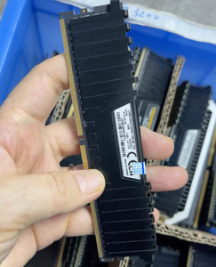Mémoire de bureau d'occasion de bonne qualité DDR4 8 Go 16 Go 3200 MHz RAM d'occasion - Product Image 3