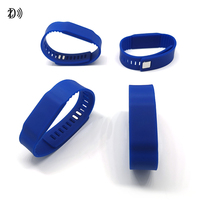 Bracelet NFC étanche 125KHz Bracelet RFID en caoutchouc de silicone pour piscine de gymnase de parc aquatique