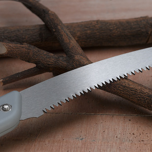 Sierra de Podar Manual de Acero Inoxidable con Hoja Curva Azul para Jardín y Uso en Exteriores con Bolsa PR71-330TS - Product Image 2