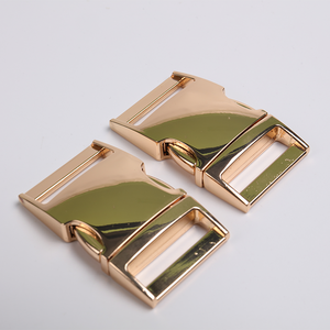 شعار مخصص متعدد الألوان متعددة الحجم الإفراج السريع البلاستيك معدن الشريحة حزام مقعد مشبك - Product Image 2