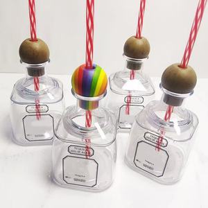 Bottiglie e Bicchieri Moderni Ecologici Riutilizzabili in Plastica con Foro per Cannuccia, Mini Contenitori Vuoti per Liquori per Accessori da Bar - Product Image 5