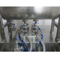 Machine de remplissage et d'emballage de sacs de sachets de jus de fruits, de gelée de jus de fruits, de sacs pré-fabriqués, automatique, à bec verseur