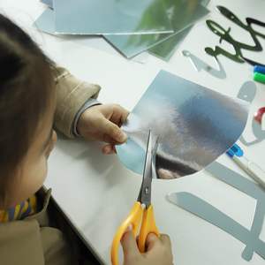 Papel Cartulina Metálico Efecto Espejo Sentao de 250GSM en Material PET para Tarjetas de Felicitación DIY y Decoración Navideña - Product Image 5