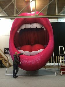 Modèle de lèvres géantes gonflables à bouche ouverte pour la décoration de scène de concert - Product Image 5