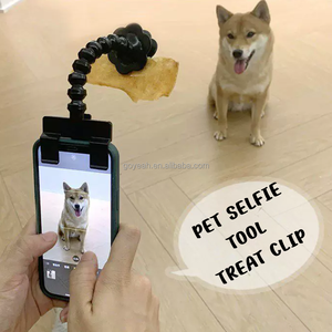 Accessoire de photographie pour animaux de compagnie : Clip universel pour friandises pour chien et chat, support de <span class=keywords><strong>téléphone</strong></span> portable et jouet pour selfie - Product Image 2