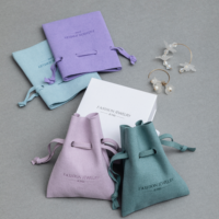 Petites pochettes personnalisées en faux daim avec cordon de serrage pour emballage de bijoux