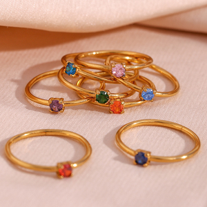 Juego de Anillos con Piedras de Nacimiento Coloridas Dreamshow, Joyería Chapada en Oro de 18k, Joyería de Verano Resistente al Agua, Anillos de Acero Inoxidable - Product Image 5