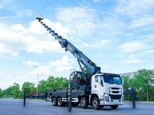 Veicolo a benna per camion ad alta quota con piattaforma di lavoro aereo Isuzu 65m - Product Image 3