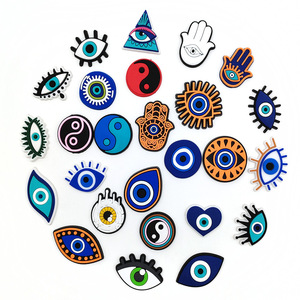 Evil's Eye Clog Shoe Charms Hebillas decorativas Accesorios de zapatos de PVC personalizados Diseño de ojo turco para adultos Hombres Charms - Product Image 3