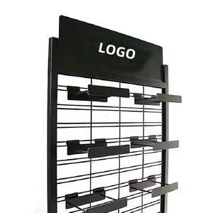 Espositore Personalizzato in Rete Metallica per Scarpe da Ginnastica, Sportive, Casual, da Basket e da Calcio per Negozi al Dettaglio - Product Image 2