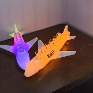 Vassoio Luminoso a LED a Forma di Aeroplano |   Bicchiere da shot a forma di aereo ricaricabile con cambio colore per discoteche, bar, decorazioni per feste VIP - Product Image 1