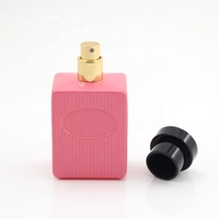 Flacon de parfum de luxe rose côtelé en verre, personnalisé, rectangulaire, vide, élégant, à rayures carrées, avec zone d'impression de logo