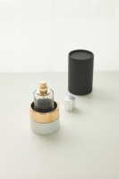 Échantillon gratuit Bouteille de parfum de marque de luxe 50ml 100ml Paquet de boîte-cadeau magnétique à double porte Emballage en papier cadeau personnalisé avec boîte