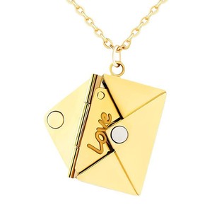 Collana in Acciaio Inossidabile 18k PVD, Gioiello Regalo Placcato Oro con Messaggio 'Ti Amo', Ciondolo Personalizzato a Forma di Lettera d'<span class=keywords><strong>Amore</strong></span> e Busta - Product Image 1