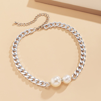 Collier ras du cou tendance pour femme avec grosse chaîne et perles, breloques quotidiennes, accessoires de mode 2025