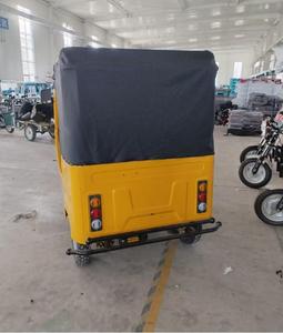 Tuk-tuk électrique à carrosserie ouverte, vitesse maximale de 50 km/h, pente de 25 degrés, autonomie de 90 km, pour le transport de passagers dans les zones montagneuses africaines - Product Image 3