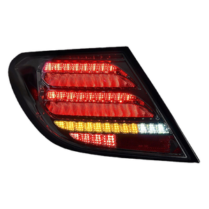 Sistema de Iluminación Trasera con Lentes Transparentes de 6000K y 12V para Clase C W204 C180 C200 C260 C63 2007-2014, Conexión Plug and Play - Product Image 2