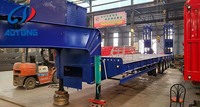 Remorque surbaissée robuste pour le transport de machines lourdes, semi-remorque à plateau bas avec échelle mécanique