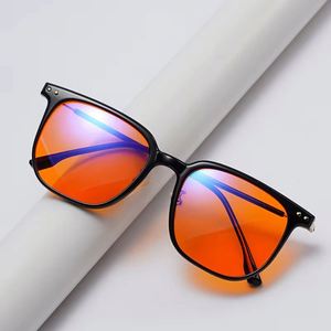 Gafas de Sol con Logotipo Personalizado 2026, Gafas de Moda para Hombre y Mujer, Lentes Anti-Radiación para Juegos de Computadora, Gafas con Remaches Cuadrados Anti-Luz Azul - Product Image 2