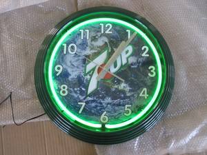 Orologio da Parete con Tubo al Neon da 15 Pollici Personalizzabile Orologio Pubblicitario Luminoso con Design <span class=keywords><strong>Arcobaleno</strong></span> in Vetro per Negozi e Regali - Product Image 3