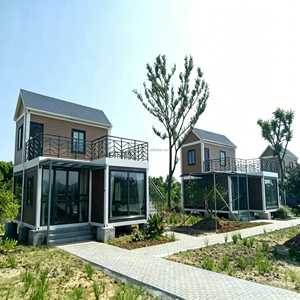 Casa Contenedor Prefabricada de Dos Pisos con Techo Inclinado, Estilo Chalet, Moderna, Modular, Pequeña Villa/Cabaña para Resort, Alojamiento Vacacional - Product Image 1