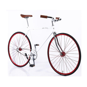 Envío Rápido Bicicleta de Piñón Fijo Retro de 26 Pulgadas de Acero de Alto Carbono con Freno de Disco, Pedal Ordinario y Llanta de Aleación de Aluminio - Product Image 3