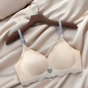 Ensemble de soutien-gorge premium 3 pièces, soutien-gorge de grande taille, design sans couture, couture contrastée tendance, confort tout au long de la journée, style 1/2 bonnet - Product Image 3