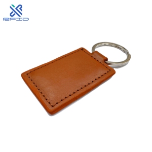 Chất lượng cao biểu tượng tùy chỉnh khắc RFID <span class=keywords><strong>keyfob</strong></span> 13.56MHz tần số da thật NFC Keychain cho khách sạn ISO <span class=keywords><strong>1K</strong></span> thẻ thành viên - Product Image 2