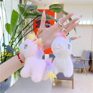 Vente en gros <span class=keywords><strong>filet</strong></span> rouge licorne dessin animé mignon <span class=keywords><strong>pour</strong></span> poney poupée peluche super doux polyester porte-clés pendentif brodé couette - Product Image 3