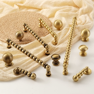 Boutons de meuble vintage en laiton massif de style français du milieu du siècle, poignées rondes pour armoire en cuivre pur, poignées de porte de placard, boutons de tiroir - Product Image 6