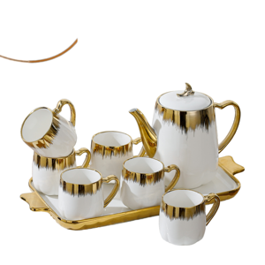 Pichet à lait en céramique de porcelaine classique écologique avec bord doré et motif moucheté, idéal pour le latte art et comme pot à sucre – Vente en gros - Product Image 1
