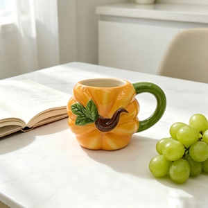 Tazza da caffè in ceramica a forma di anguria 3D, simpatica tazza originale per casa e ufficio. - Product Image 6