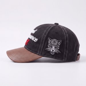 Casquette de baseball en daim personnalisée T&L à 6 panneaux, impression par transfert thermique, broderie en tissu, motifs animaux/lettres, unisexe, pour adulte, vente en gros - Product Image 3