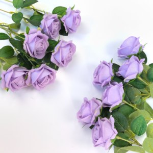 Bouquet <span class=keywords><strong>de</strong></span> roses artificielles faites à <span class=keywords><strong>la</strong></span> main Xinglan, 1 pièce, <span class=keywords><strong>couleur</strong></span> lilas violet, feuilles vertes, matériau polyester, moderne, pour <span class=keywords><strong>la</strong></span> remise des diplômes, Pâques - Product Image 1