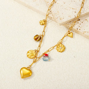 Collier tendance multi-pièces en forme de cœur, en acier inoxydable avec fleur de soleil en forme de cœur, escargot, bijoux plaqués or 18 carats - Product Image 2