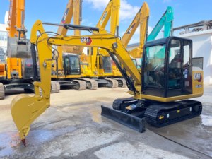 Mini-excavatrice d'occasion 5 tonnes 5,5 tonnes 6 tonnes Cat 305.5 305.5E 305 Caterpillar 305.5 pour travaux de jardinage, ciment et agriculture, certifiée CE, à vendre - Product Image 3