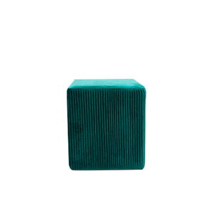 Vente en gros de meubles de salon modernes pouf carré repose-pieds pouf en tissu de velours vert à rayures - Product Image 1
