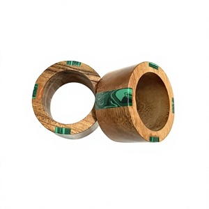 Anneau de serviette rond en bois et résine avec logo personnalisé, anneau de serviette de table de mariage, anneau de serviette en bois et résine, anneau de serviette design - Product Image 1