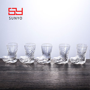 Bicchierini da Shot con Design a Stivaletto, Stili Carini, Contenitori per Whisky Pronti per la Consegna, Ideali per Bar e Feste - Product Image 2